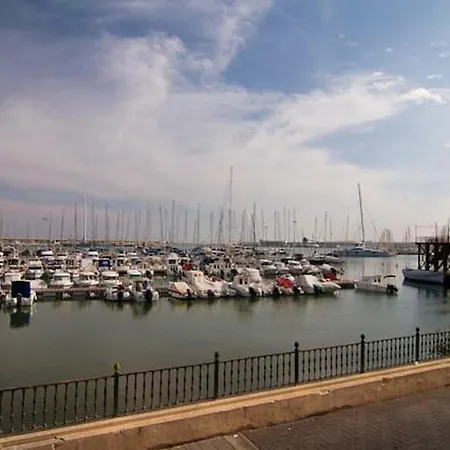 Modern In 60 M² Near Beaches Lejlighed *